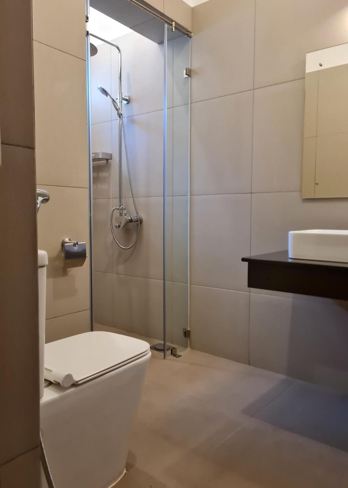 City Oasis 66 Негомбо Экстерьер фото